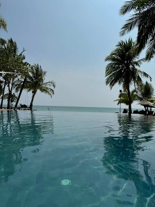 Pool La Flora Khao Lak