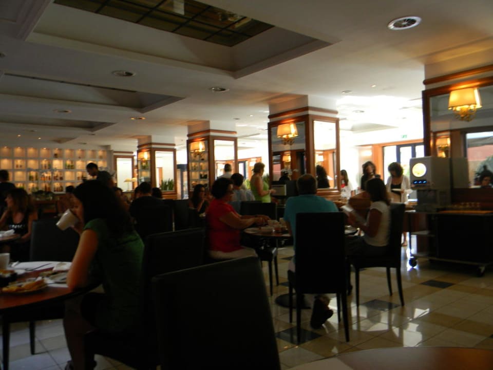 Das Frühstück Grand Hotel Tiberio