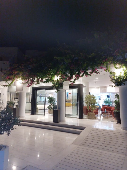 Lobby Anissa Beach & Village