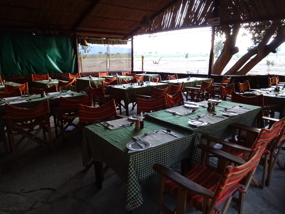Restaurant Sentrim Tsavo Lodge