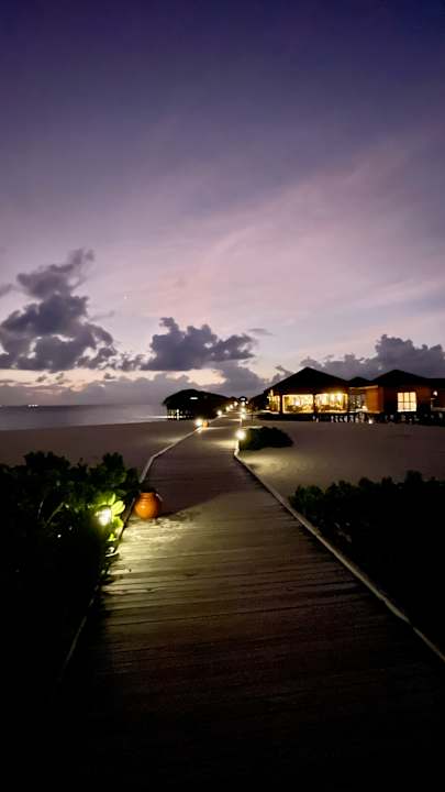 Ausblick Vilamendhoo Island Resort & Spa