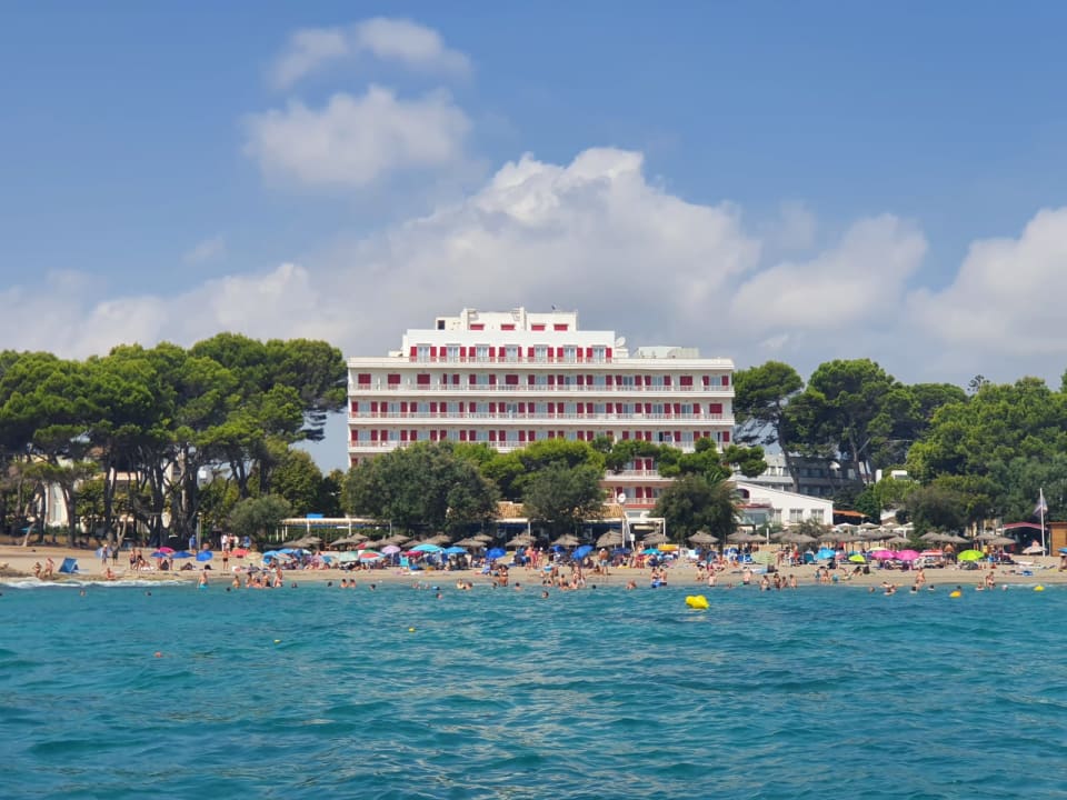 Strand Universal Hotel Laguna