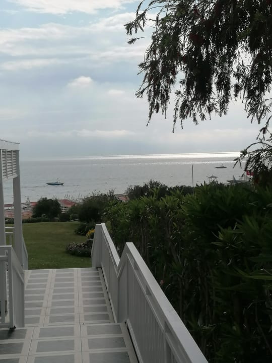 Außenansicht Alba Queen Hotel