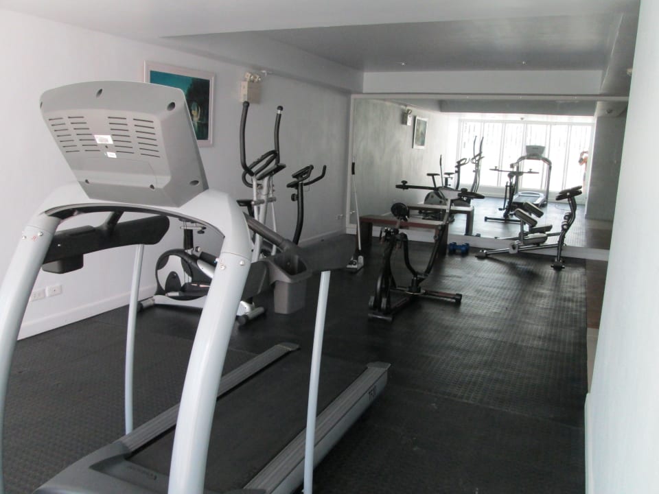 Der Fitnessraum The Briza Beach Resort Khaolak