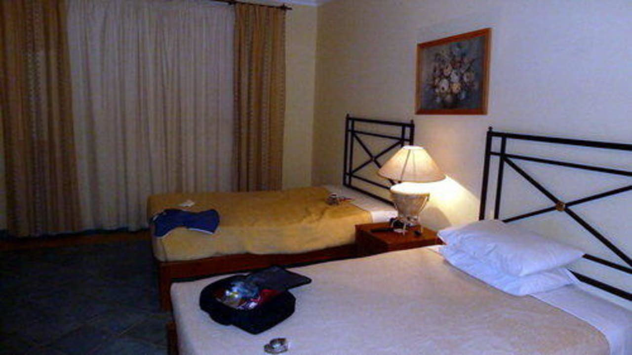 Интерьер номера Hotel Sun & Sea