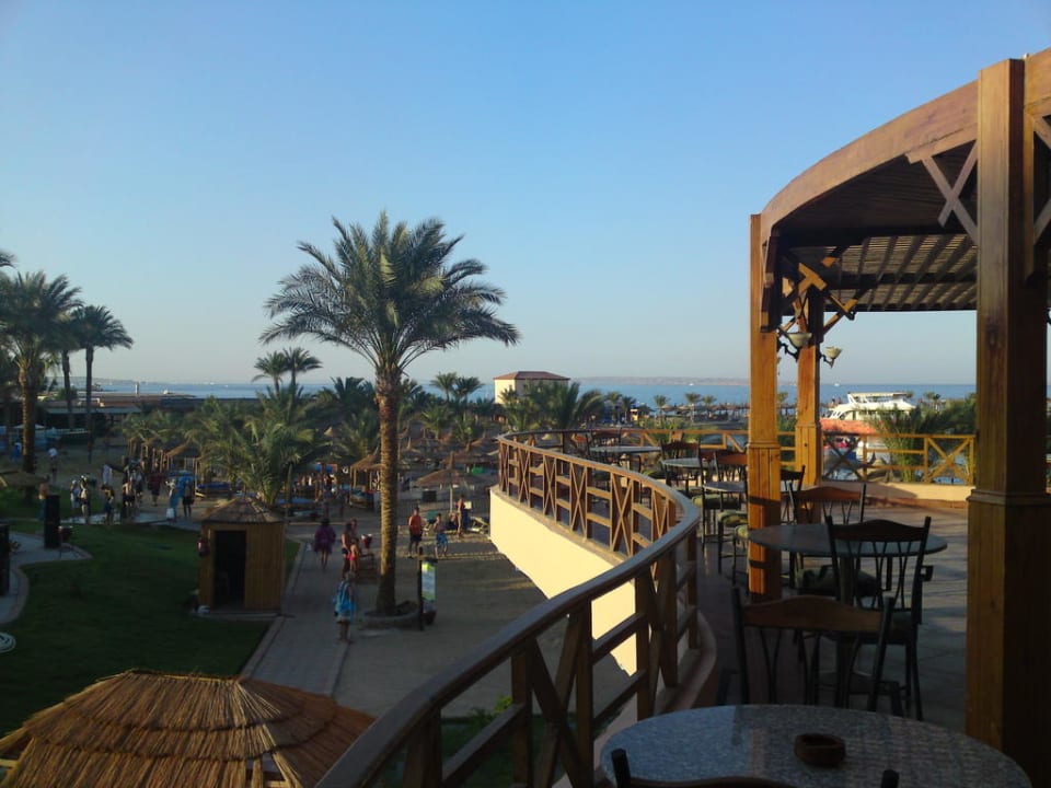 Blick nach Osten Beach Albatros Resort