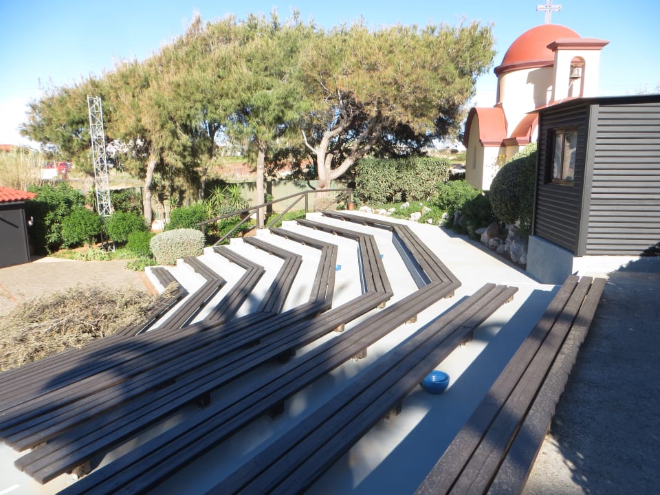 Ein Rundgang durch die Gartenanlage Anissa Beach & Village