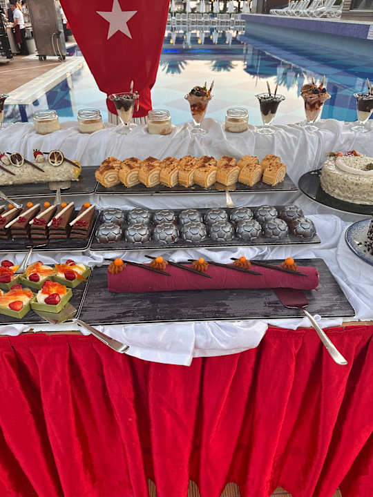 Gastro Quattro Beach Spa & Resort