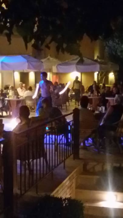 Abendliche Show Hotel Three Corners Ocean View prestige - Adults only