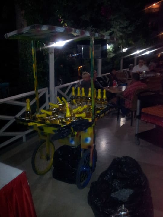 Sekt Abend Seaden Corolla Hotel