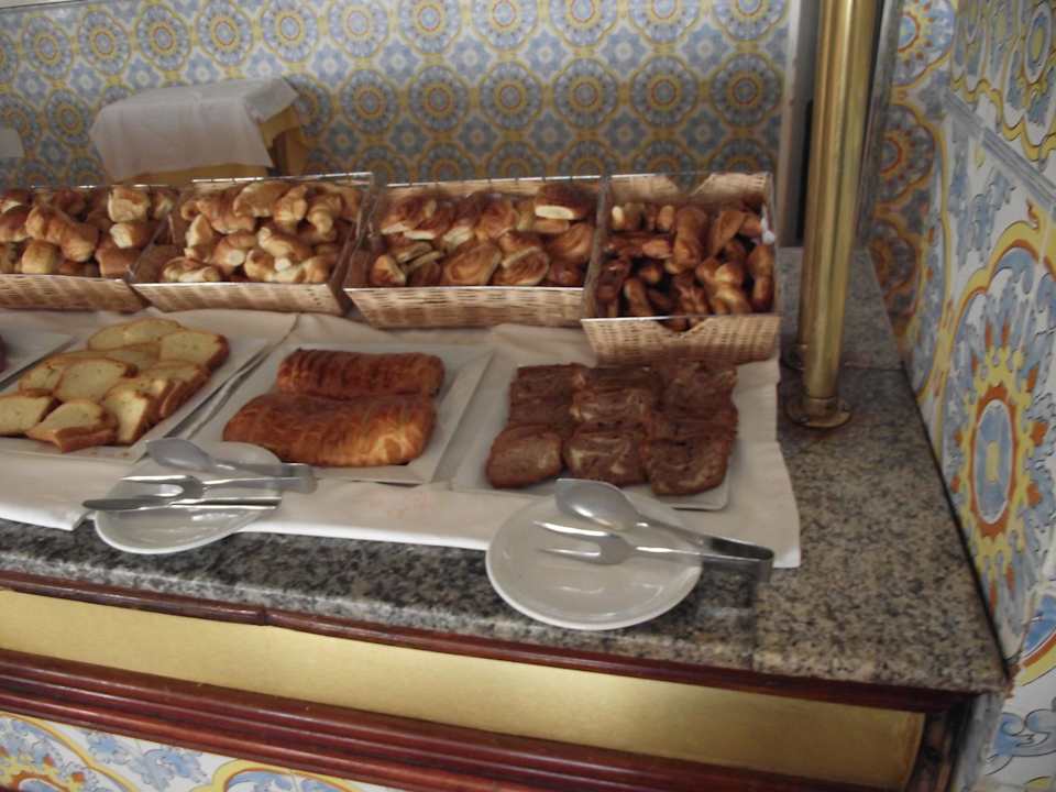 Kuchenbüffet war okay Alassio Hotel and Thalasso