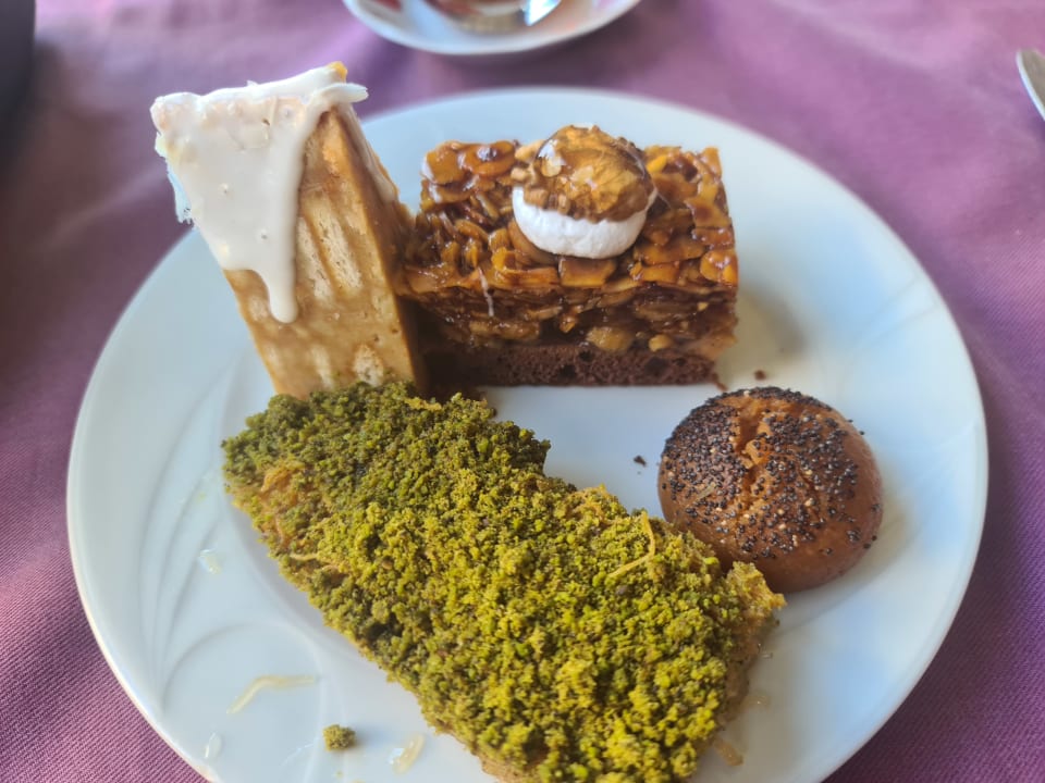 Gastro Kirman Belazur Resort & Spa