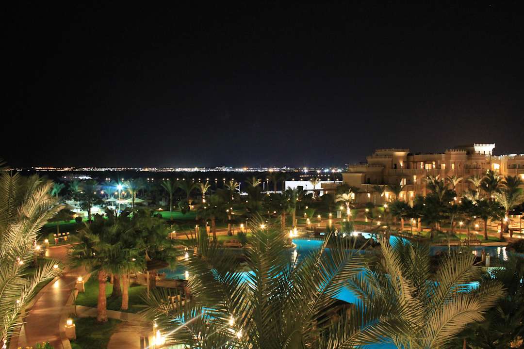 Ausblick vom Zimmer bei Nacht Pickalbatros Palace Resort