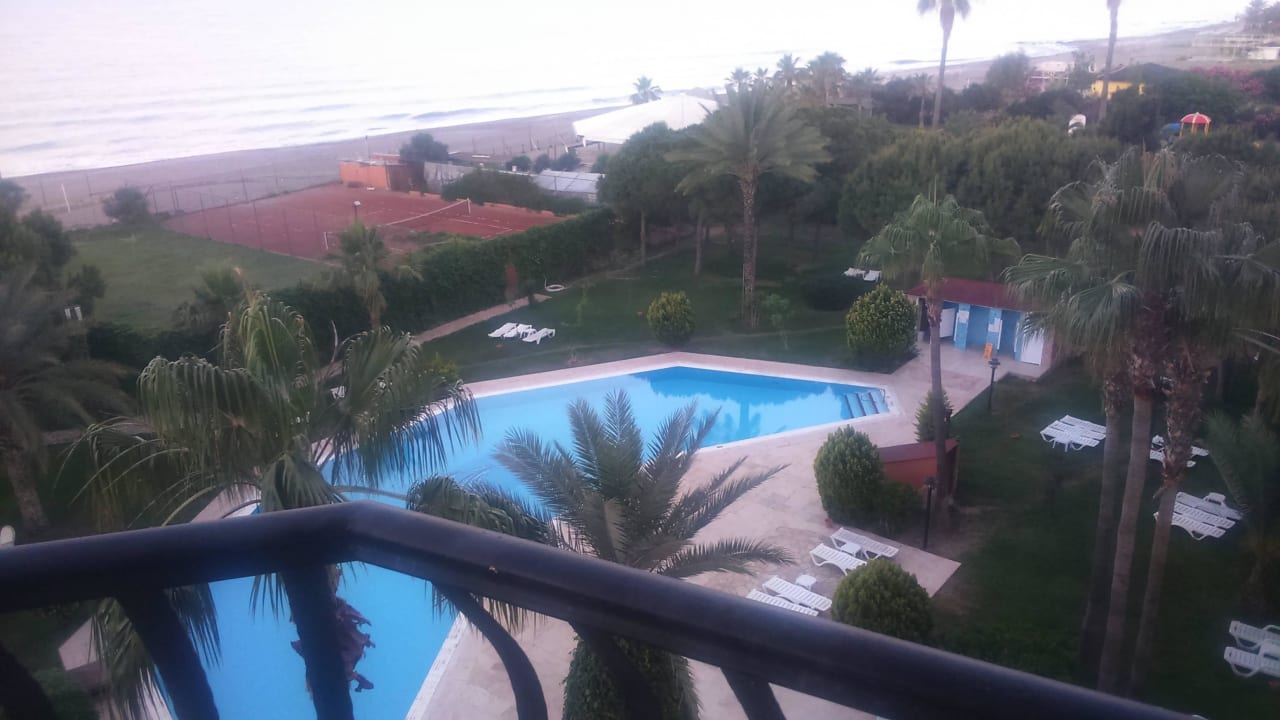 Vom Hotelzimmer aufs Meer Club Turtas Beach Hotel