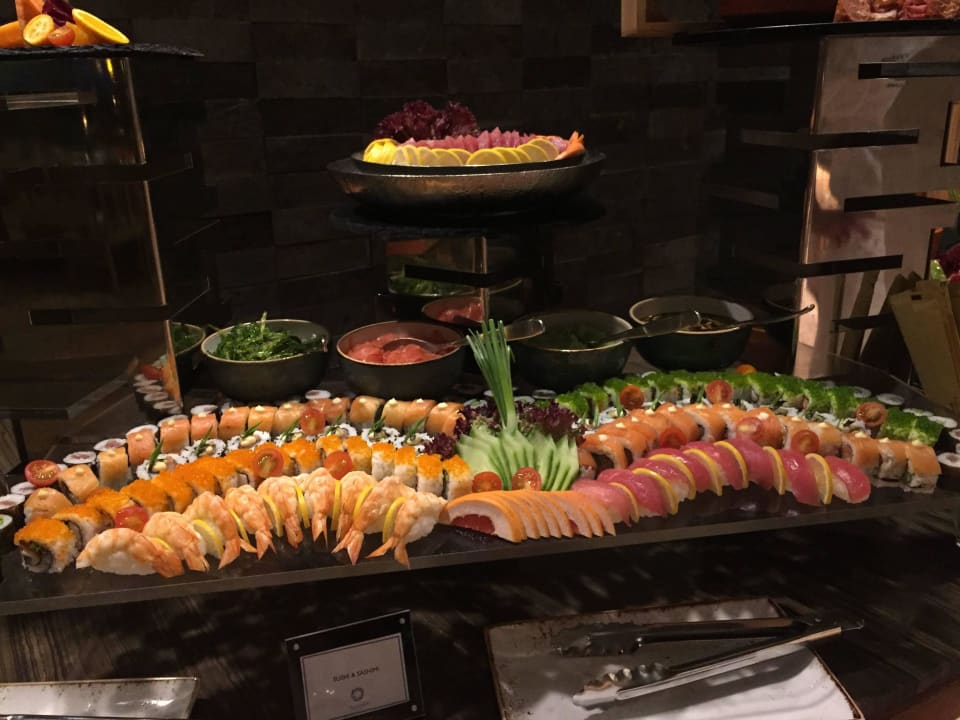 Täglich frisches Sushi Hurawalhi Island Resort Maldives