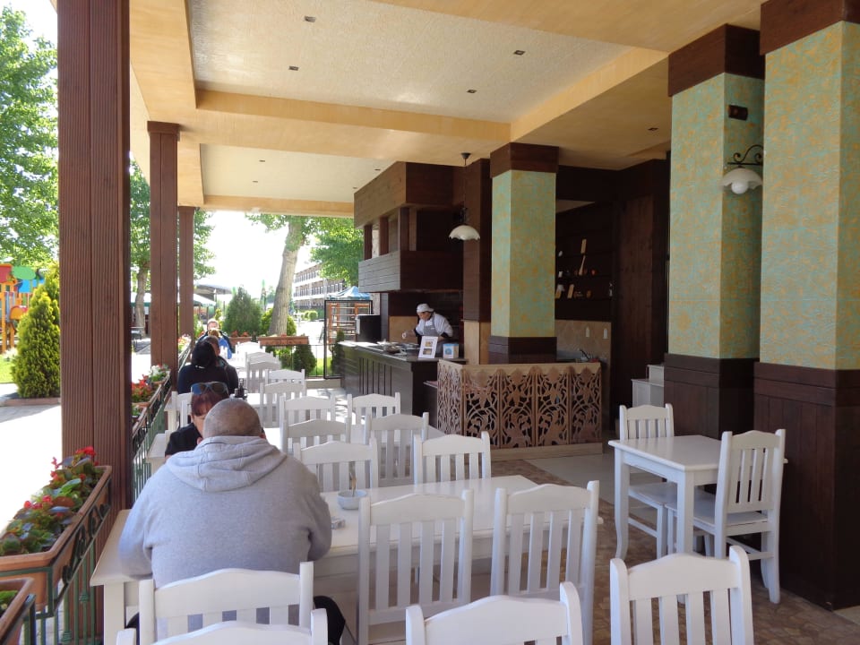 Außenterasse HI Hotels Imperial Resort