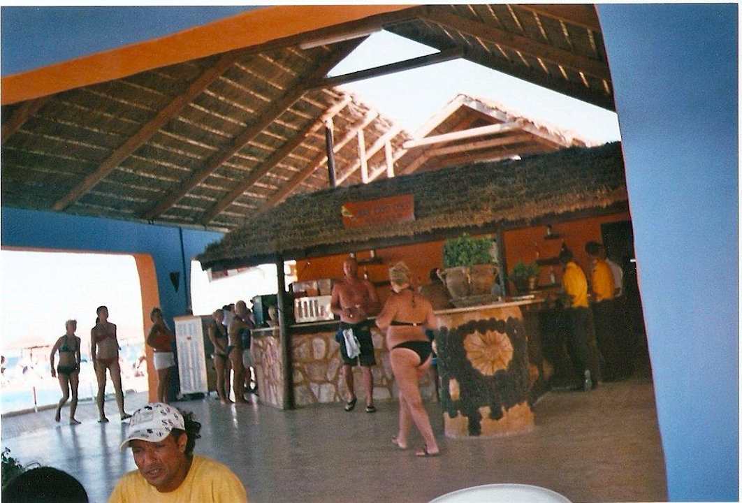 Poolbar Hawai Beach Club