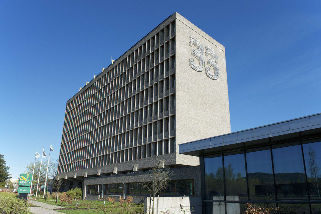 View from ourtside the hotel Quality Hotel 33