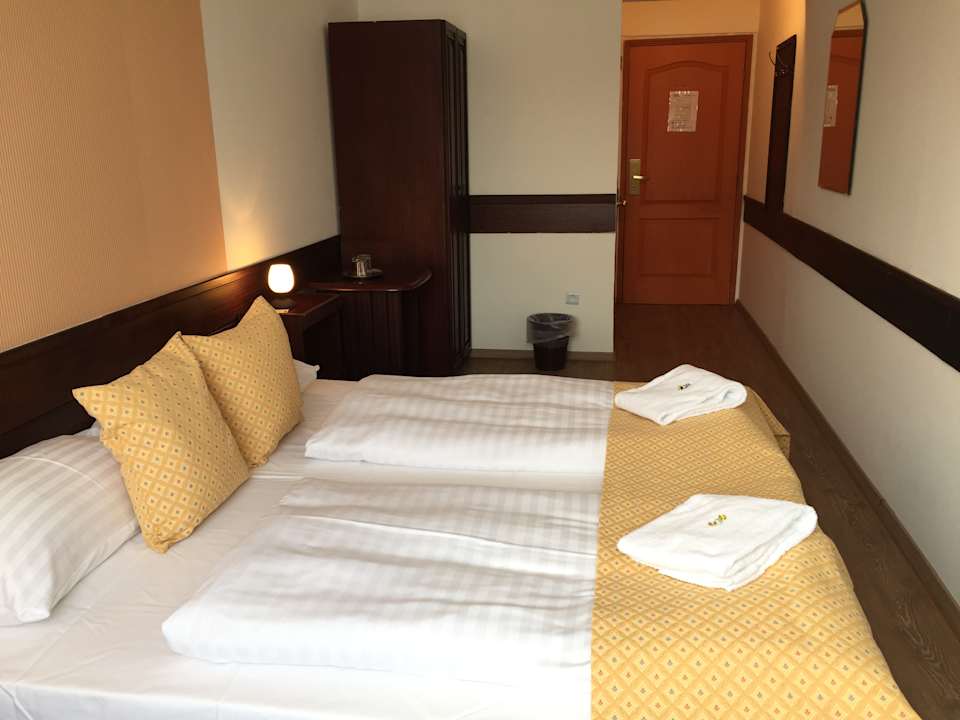 Zimmer Hotel Gloria Budapest City Center