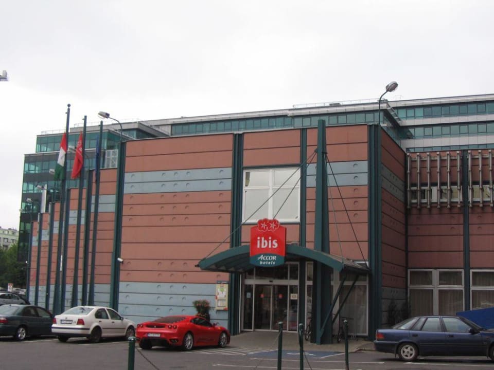 Hotel entrance Hotel Ibis Vaci Ut