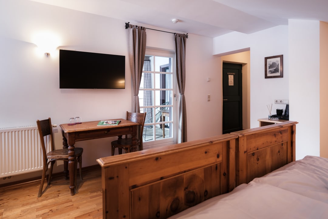 Zimmer Hotel Dolomitenhof & Chalet Alte Post