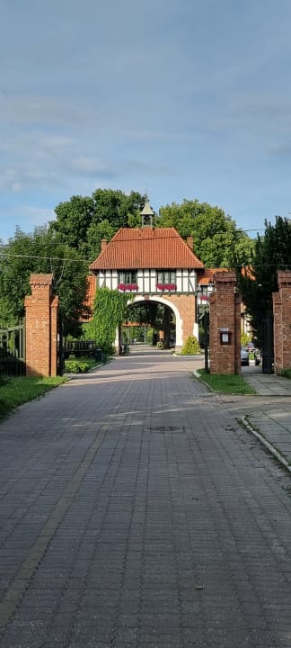 Außenansicht Kadyny Folwark Hotel & Spa