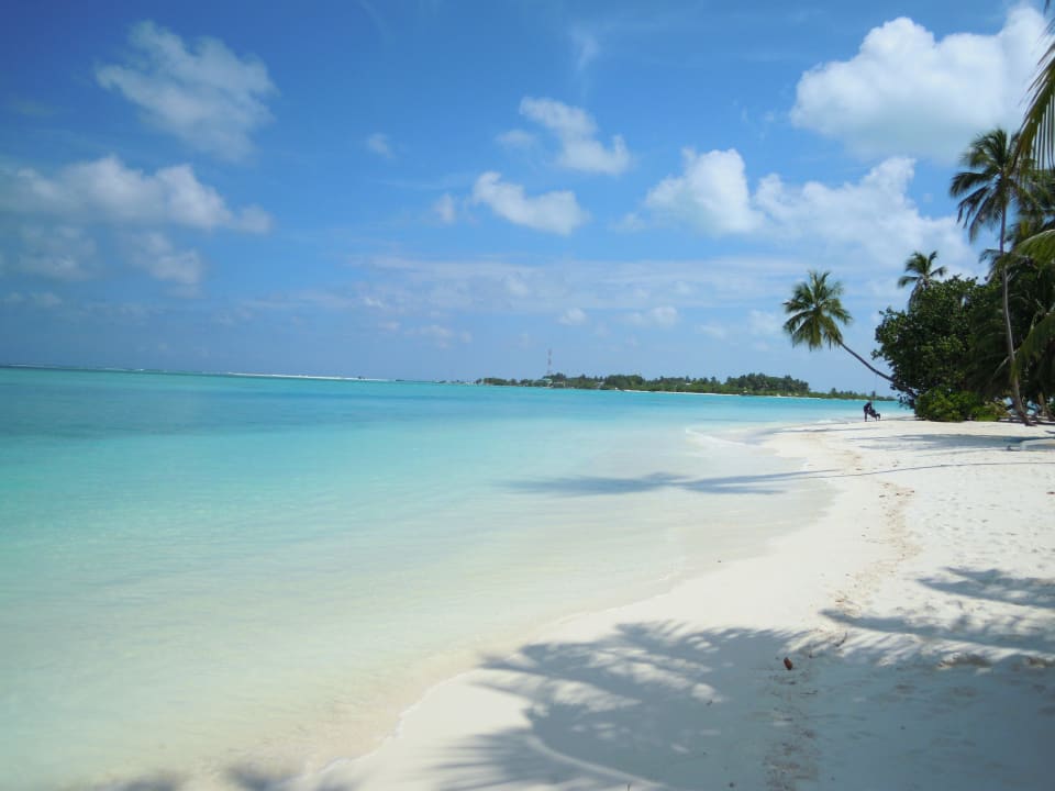 Menschenleerer Strand Meeru Maldives Resort Island