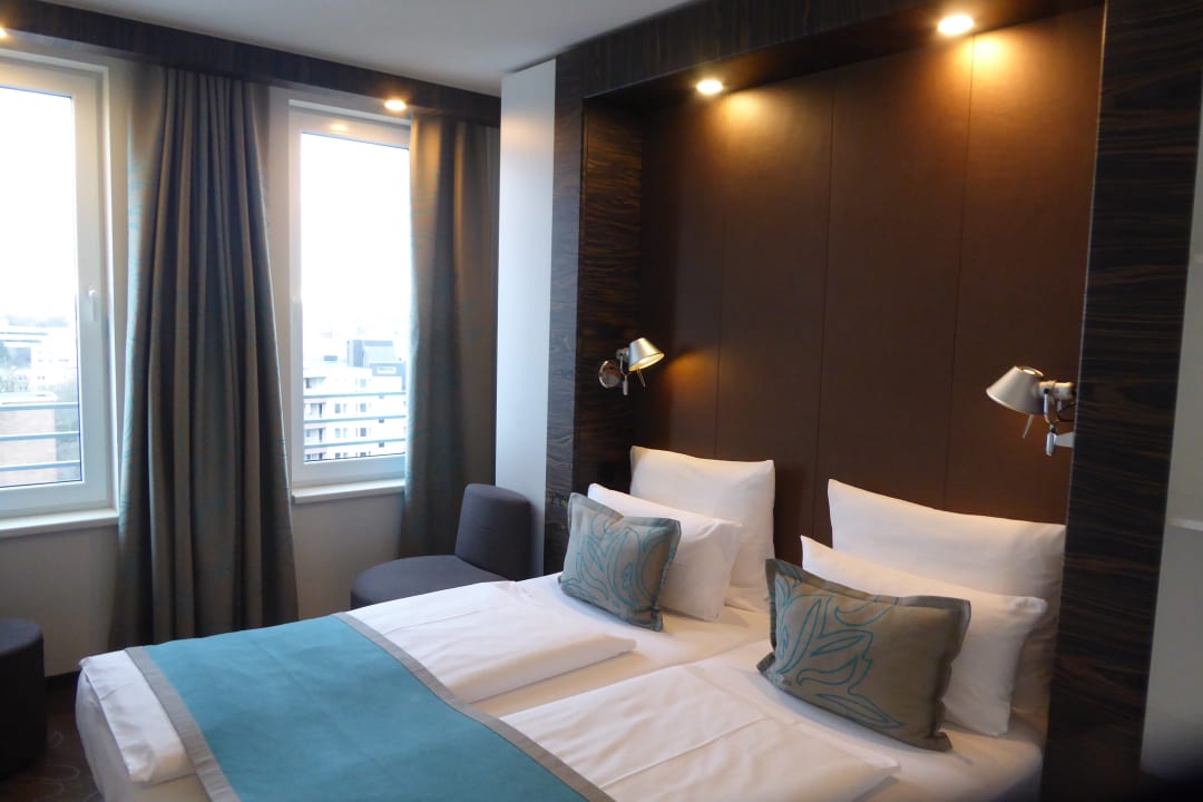 zimmer-motel-one-berlin-hauptbahnhof-berlin-mitte-holidaycheck