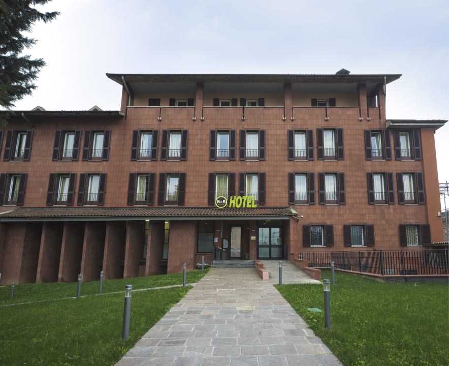 Außenansicht B&B Hotel Bergamo
