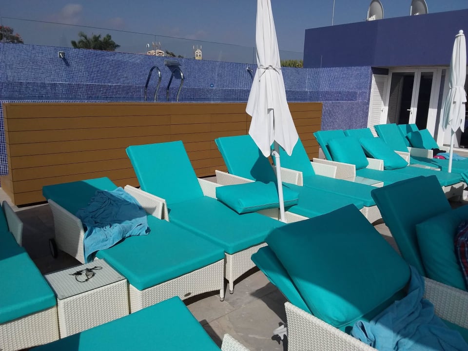 Pool beheizt Liegen Sonnenterrasse LIVVO Los Calderones