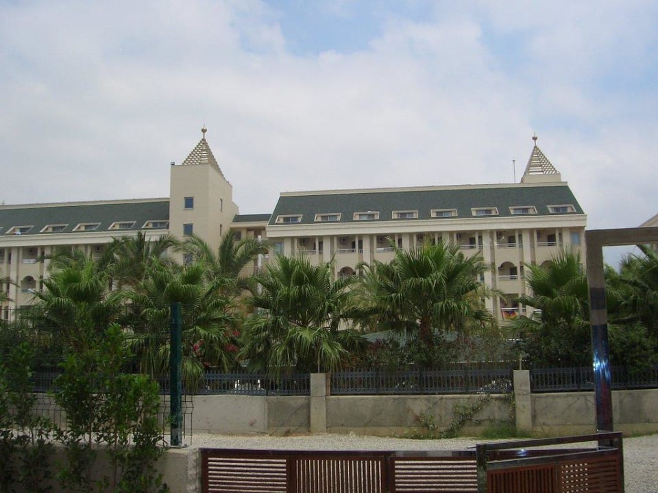 Vom Garten beim Neubau Calimera Hane Garden