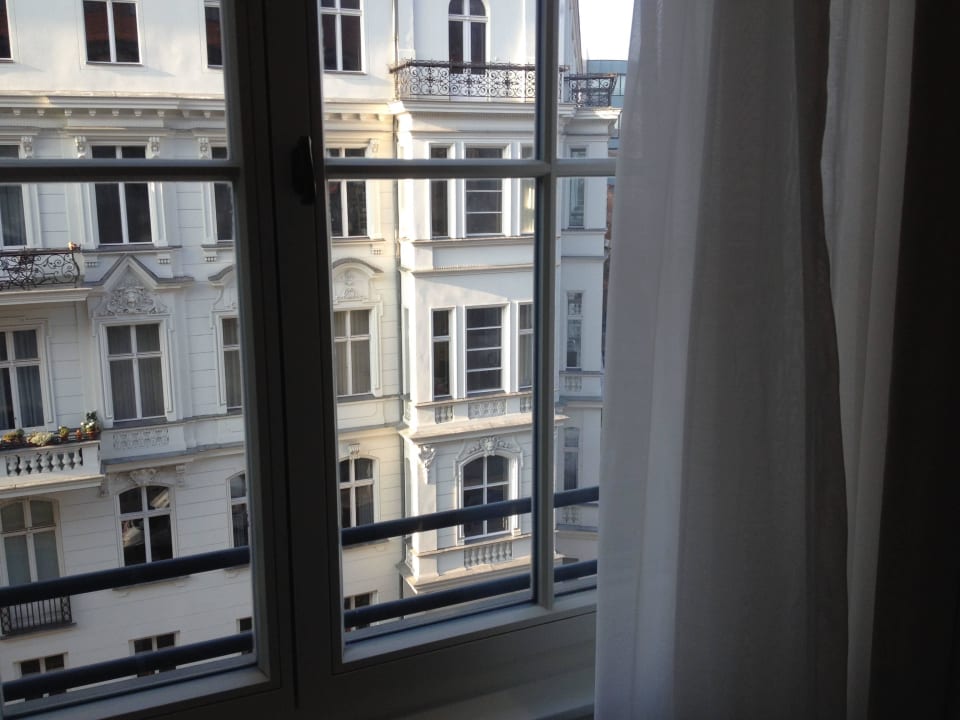 Aussicht Roomers Berlin Steinplatz, Autograph Collection