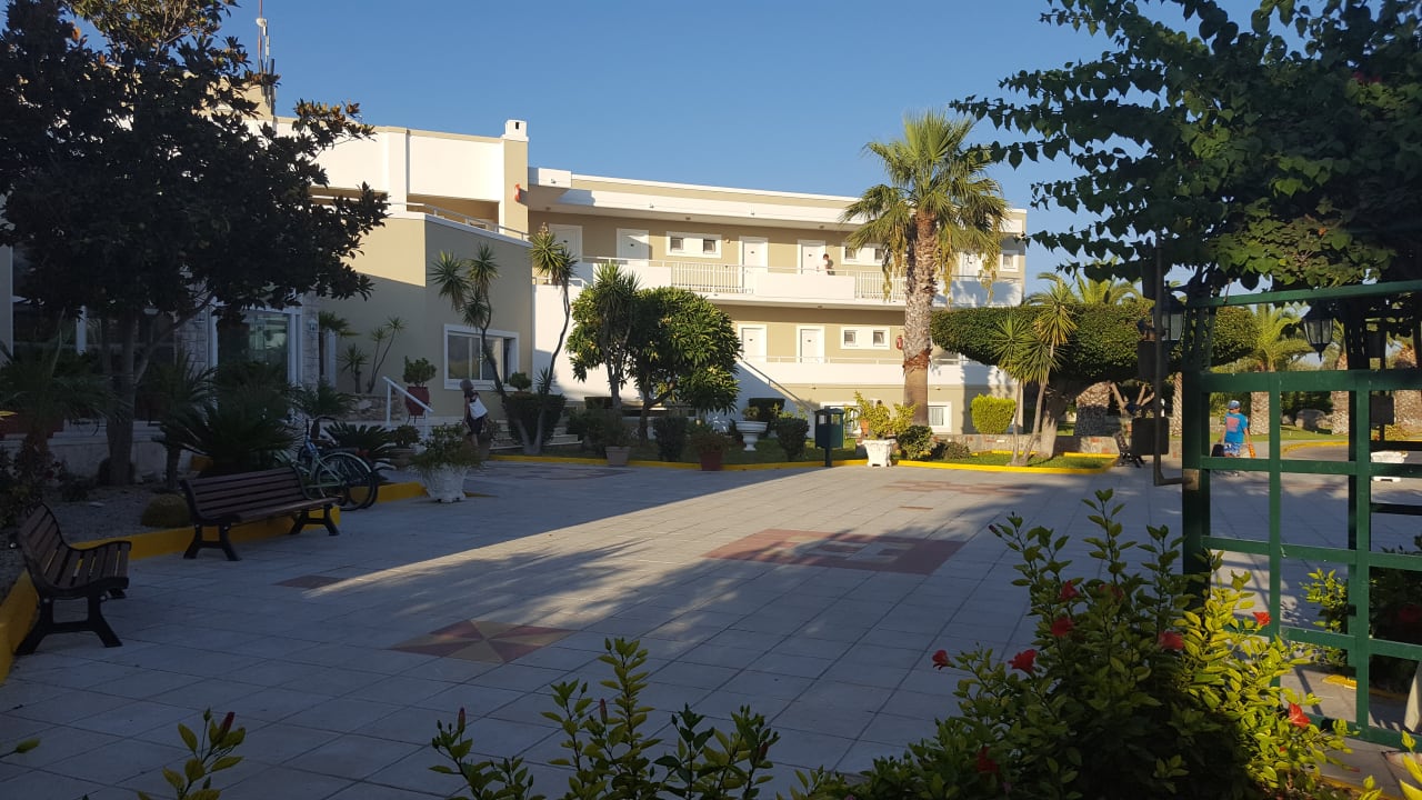 Ausblick vom Haupteingang Hotel Corali Hotel