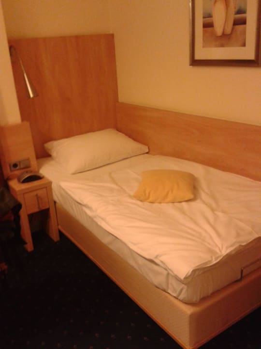 Zimmer 153 GSI Hotel Bonn