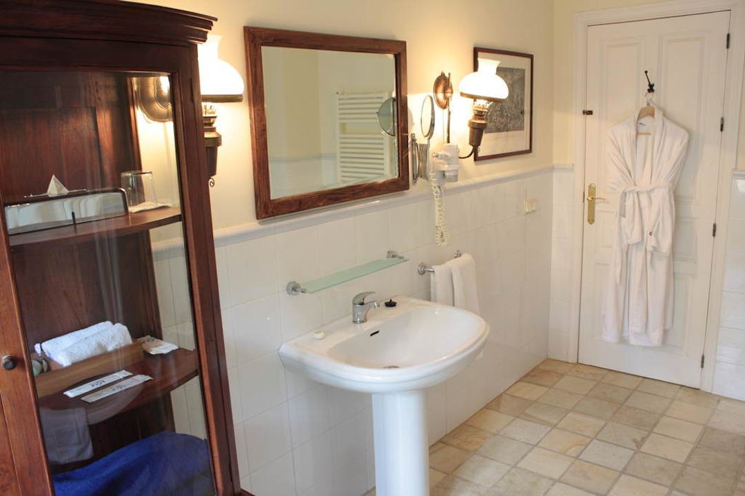 Badezimmer Hotel La Fuente De La Higuera