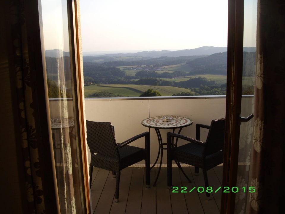 Balkon mit toller Aussicht Thula Wellnesshotel Bayerischer Wald