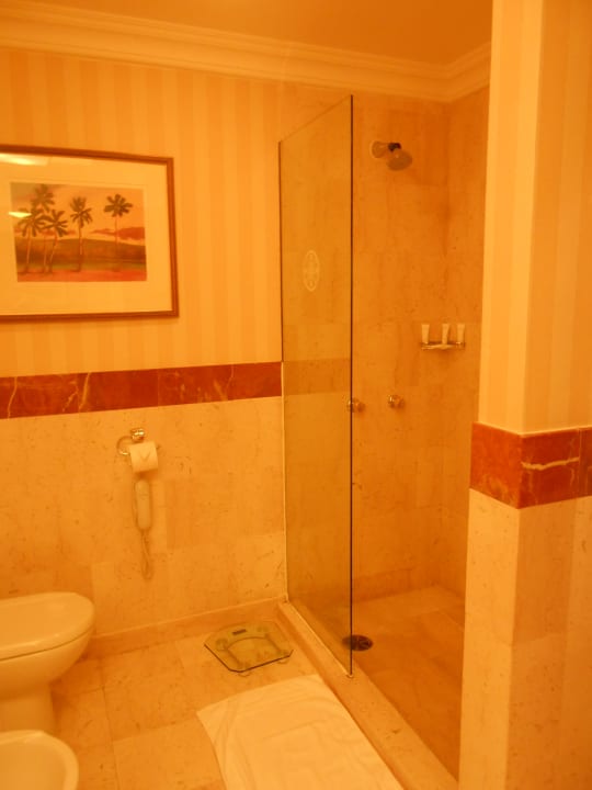 Zimmer Grand Hyatt Muscat