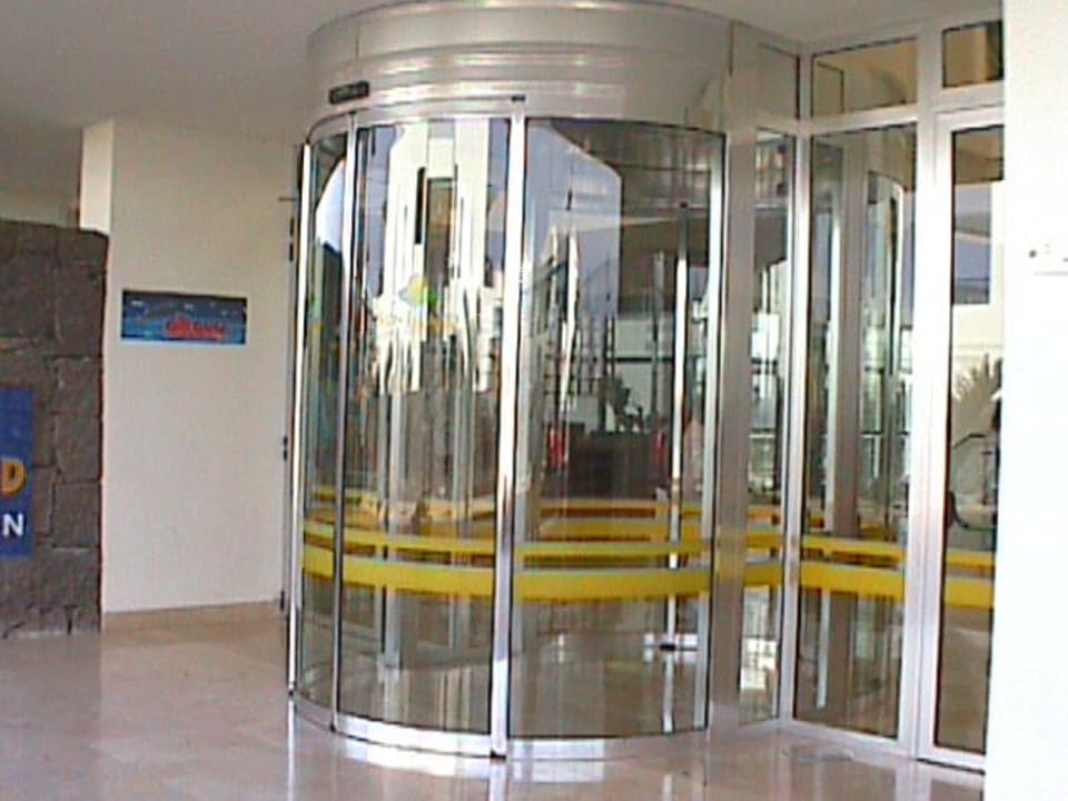 Hoteleingang Hotel THB Tropical Island