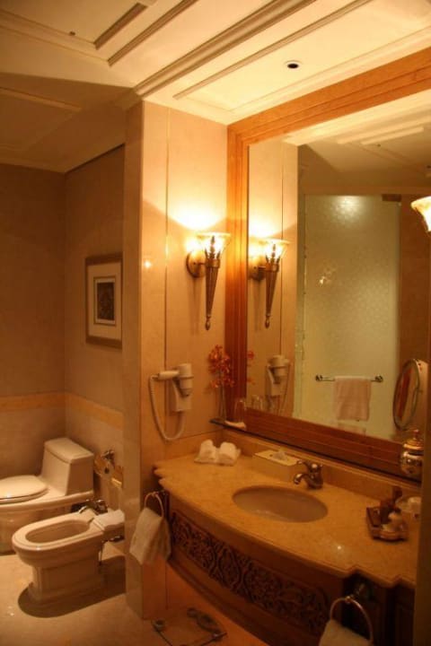 Emirates Palace, Pearl Zimmer 3409, “east wing” Emirates Palace Mandarin Oriental