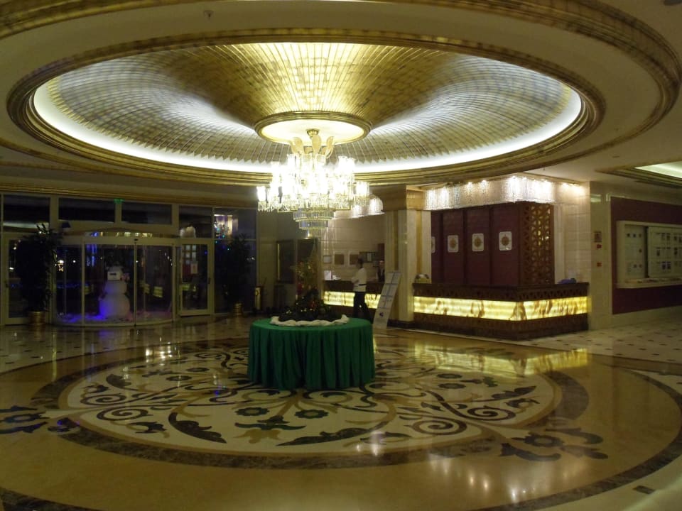 Schön gestaltete Lobby Diamond Excellence Resort & Spa