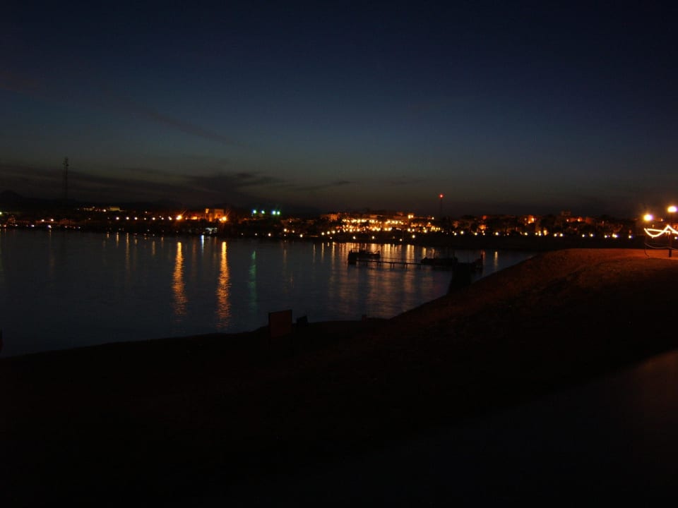 Bucht bei Nacht TUI BLUE Samaya