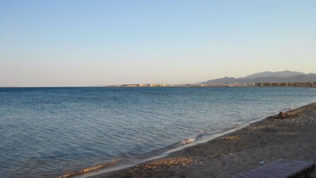 Blick vom Caribbean World Strand nach rechts Sentido Caribbean World Soma Bay