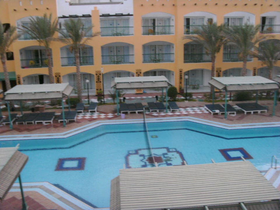 Der Pool vom Balkon aus Bel Air Azur Resort - Adults only