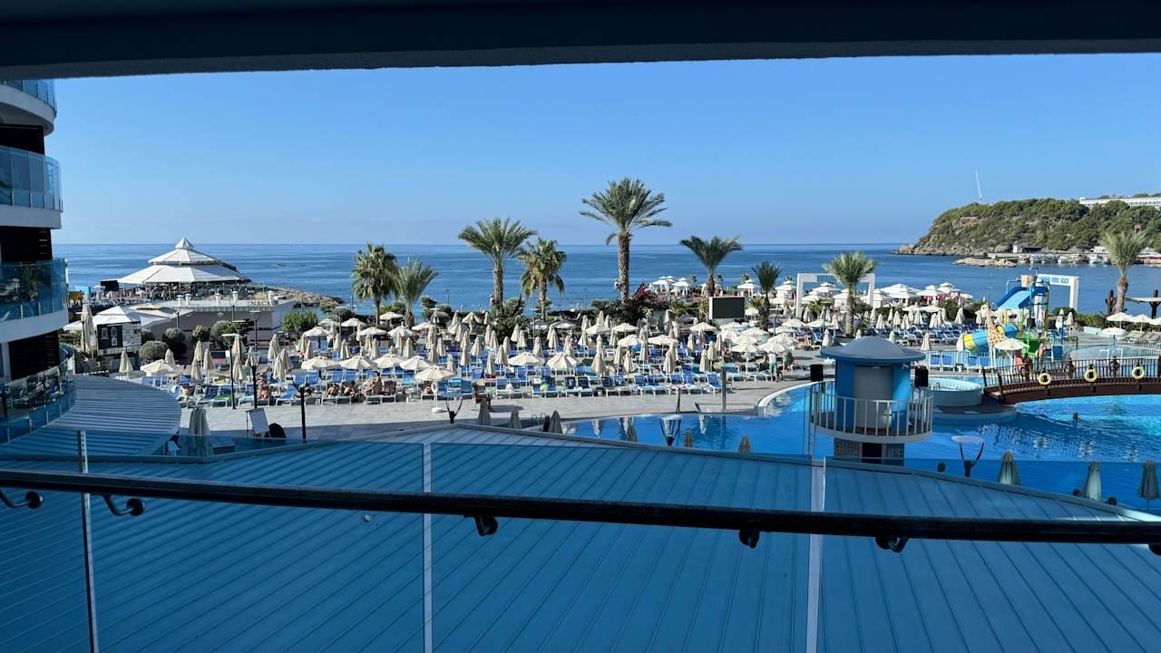 Ausblick Granada Luxury Okurcalar