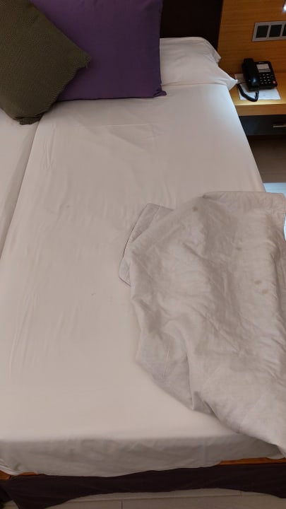 Zimmer Aparthotel & Hotel Isla de Cabrera