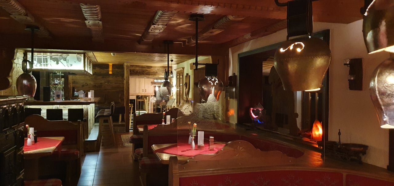 Gastro Alm- & Wellnesshotel Alpenhof