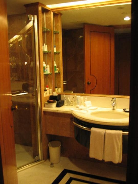 Bad Harbour Grand Kowloon