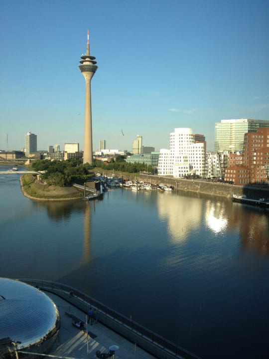Blick von der Clublounge Hotel Hyatt Regency Düsseldorf