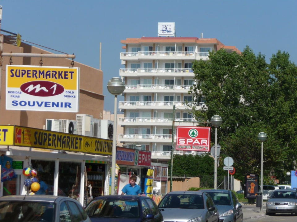 Blick vom Strand aus BG Hotel Caballero