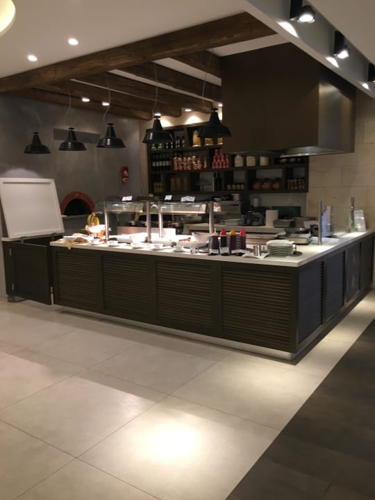 Restaurant Caravia Beach Hotel